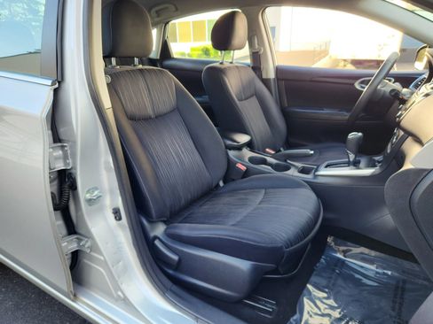 Used 2017 Nissan Sentra SV FWD image 17