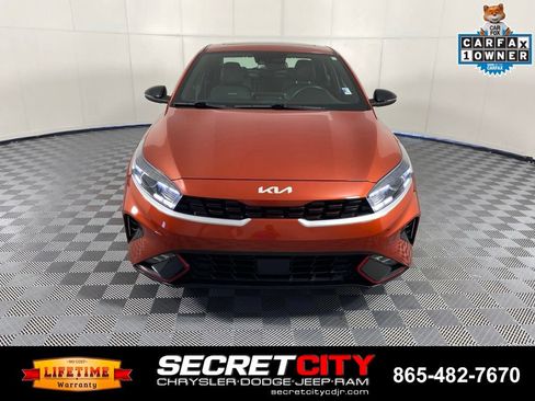 Used 2022 Kia Forte GT-Line w/ GT-Line Premium Package FWD image 2