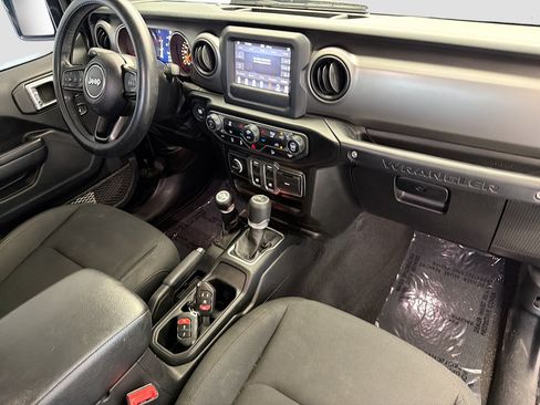 Used 2020 Jeep Wrangler Sport AWD/4WD image 12