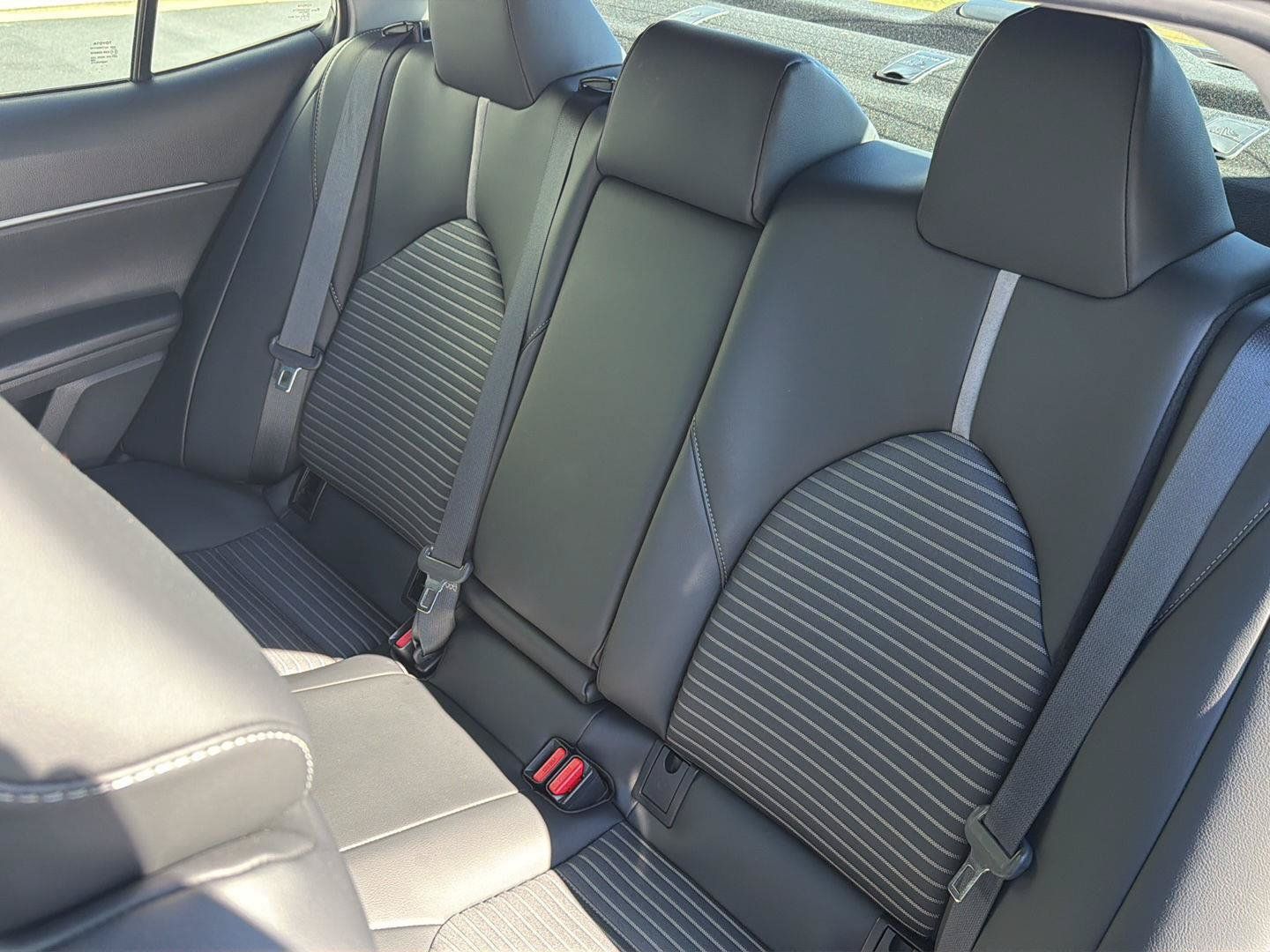 Used 2023 Toyota Camry SE FWD image 31