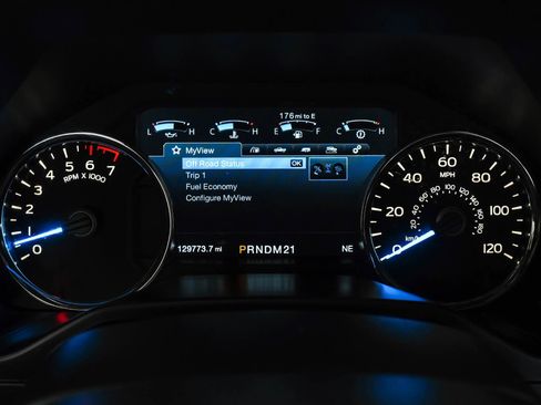 Used 2015 Ford F150 Platinum w/ Equipment Group 701A Luxury RWD image 18