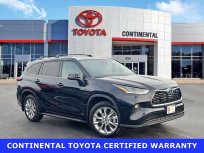 Used 2023 Toyota Highlander Limited