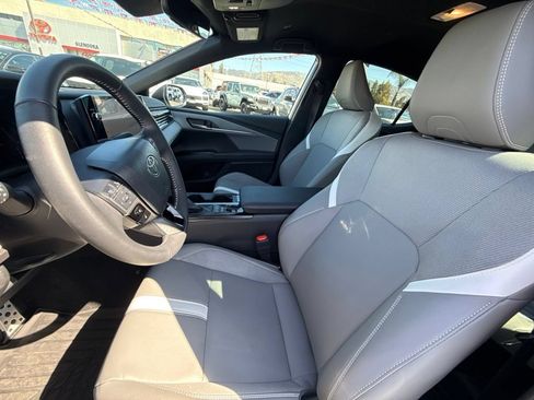 Used 2026 Toyota Camry SE w/ Multimedia Upgrade Package FWD image 19
