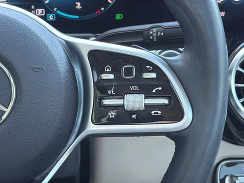 Certified 2020 Mercedes-Benz GLB 250 image 33