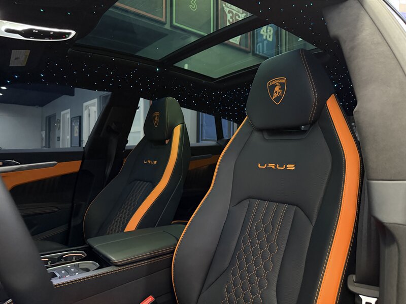 Used 2024 Lamborghini Urus S AWD/4WD image 13