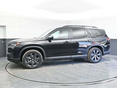 New 2026 Honda Pilot Sport image 6