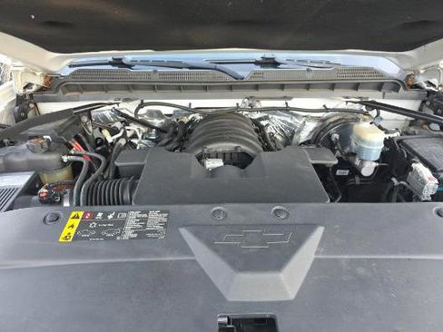 Used 2018 Chevrolet Silverado 1500 Custom w/ Custom Value Package image 14