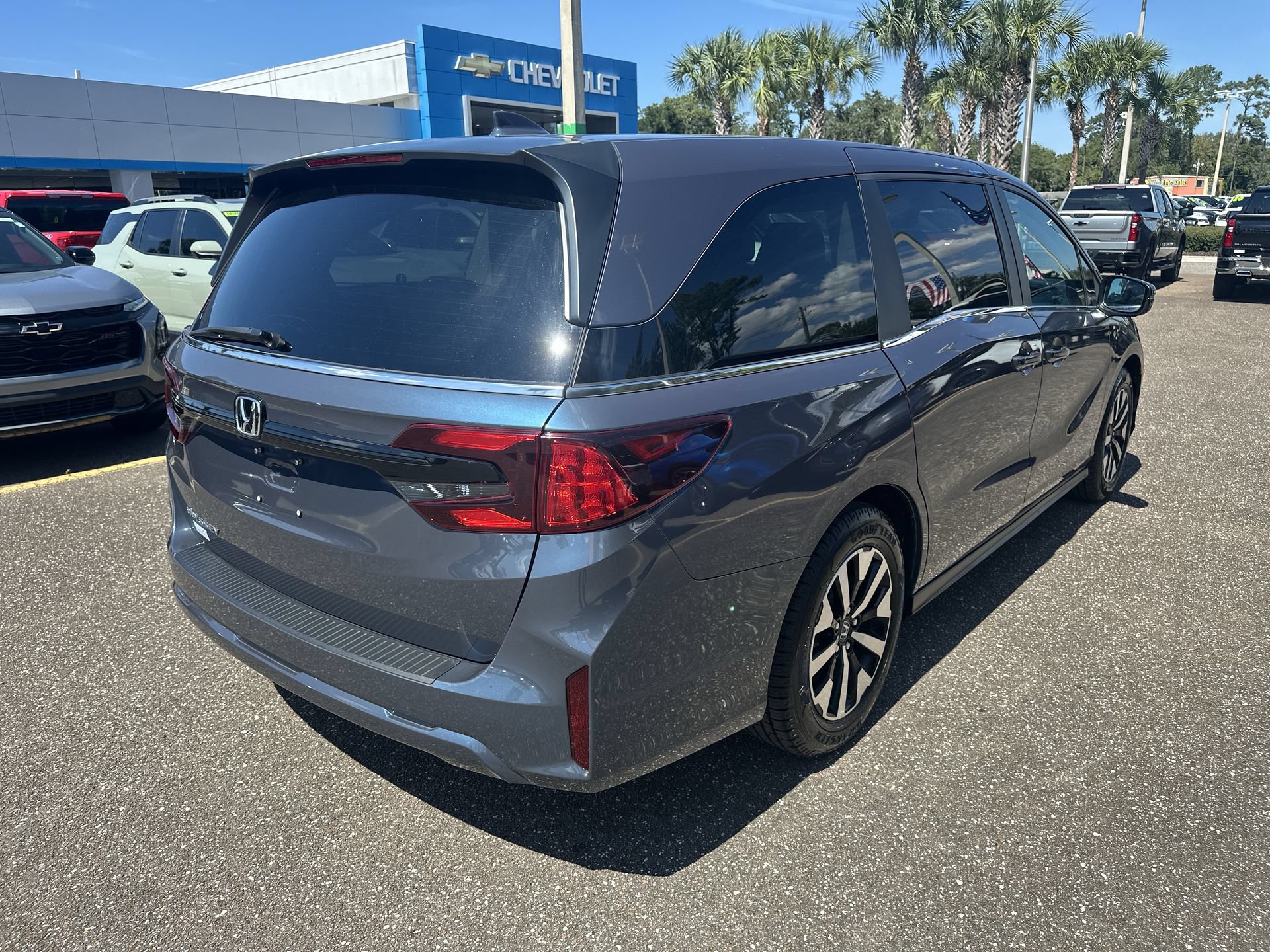Used 2025 Honda Odyssey EX-L image 16