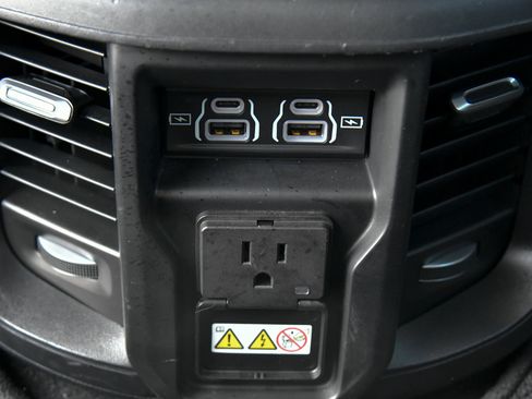 Used 2024 RAM 2500 Laramie w/ Safety Group AWD/4WD image 48