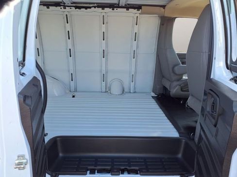 New 2025 GMC Savana 2500 w/ Driver Convenience Package image 17
