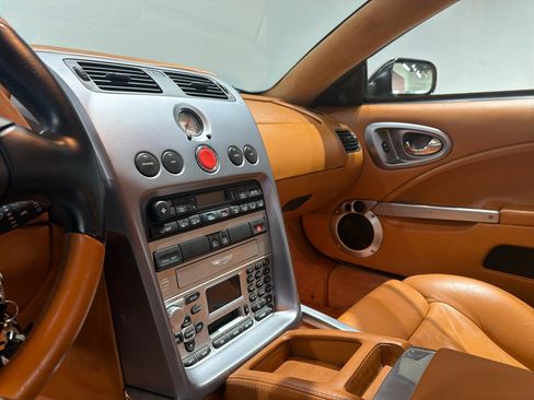 Used 2003 Aston Martin Vanquish Coupe image 19