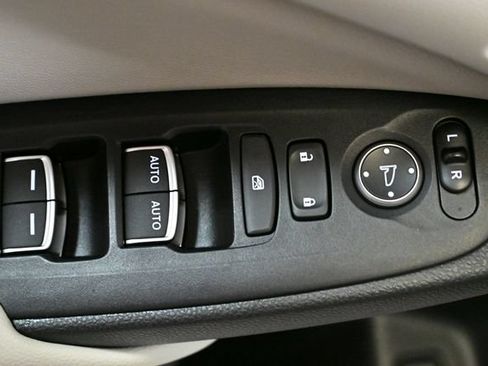 Used 2018 Honda Accord Touring image 50