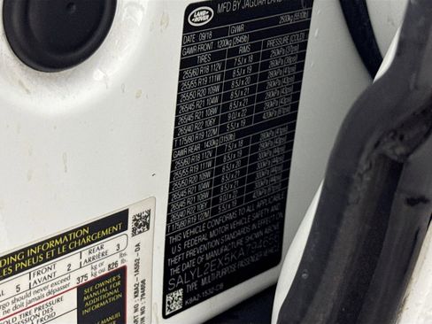 Used 2019 Land Rover Range Rover Velar R-Dynamic SE image 42