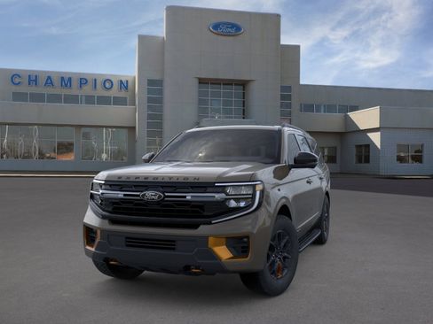New 2026 Ford Expedition Tremor image 2