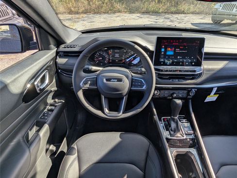 New 2026 Jeep Compass Limited image 12