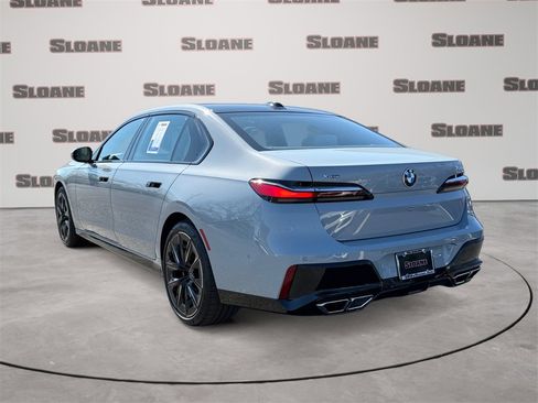 Certified 2023 BMW 760i xDrive 760i xDrive w/ Luxury Rear Seating Package image 3