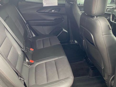 Used 2021 Chevrolet TrailBlazer RS w/ Technology Package image 27