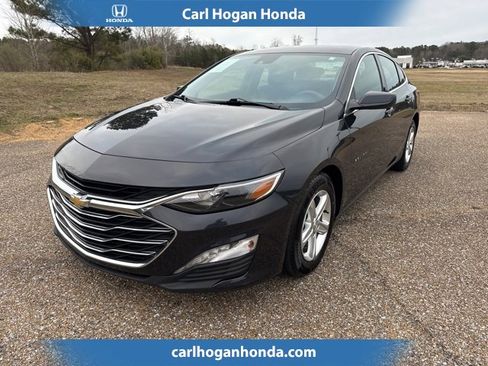 Used 2023 Chevrolet Malibu LT image 1