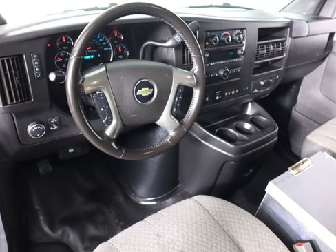 Used 2019 Chevrolet Express 2500 w/ Driver Convenience Package RWD image 9