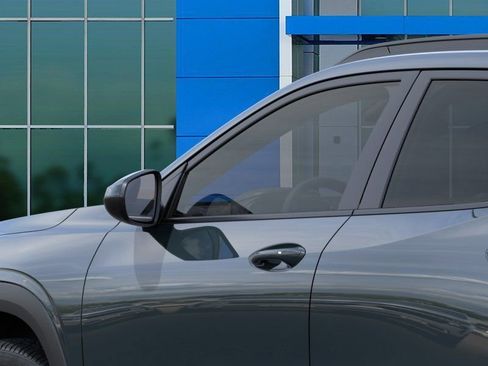 New 2026 Chevrolet Trax LT FWD image 12