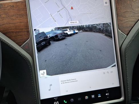 Used 2020 Tesla Model X Long Range image 27