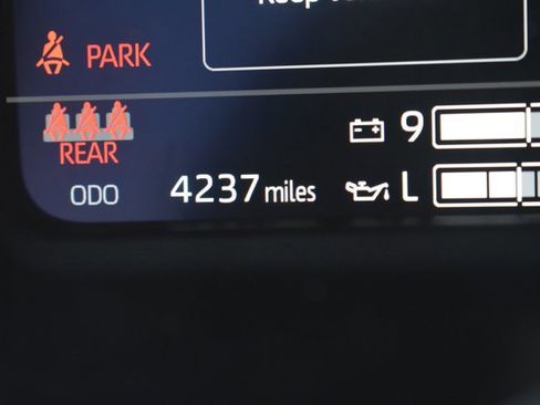 Used 2025 Toyota Tundra Platinum image 24