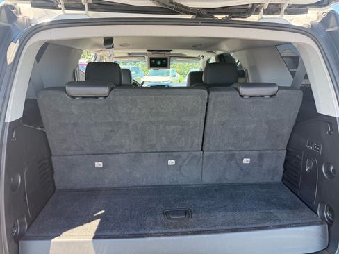 Used 2019 Chevrolet Tahoe Premier AWD/4WD image 18