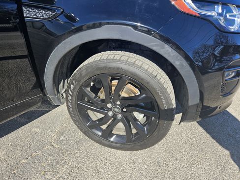 Used 2017 Land Rover Discovery Sport HSE image 29