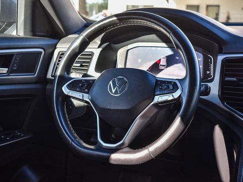 Used 2020 Volkswagen Atlas Cross Sport SEL image 15