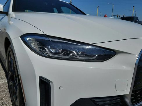 Used 2024 BMW i4 xDrive40i AWD/4WD image 31