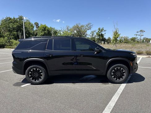 New 2026 Chevrolet Traverse Z71 w/ Driver Confidence Package AWD/4WD image 2
