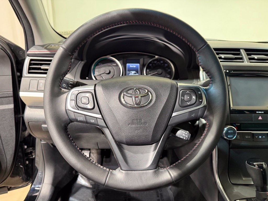 Used 2016 Toyota Camry SE w/ Moonroof Package FWD image 22