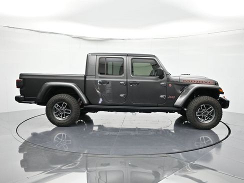 New 2025 Jeep Gladiator Mojave image 5