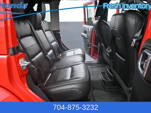 Used 2020 Jeep Wrangler Unlimited Sahara AWD/4WD image 11