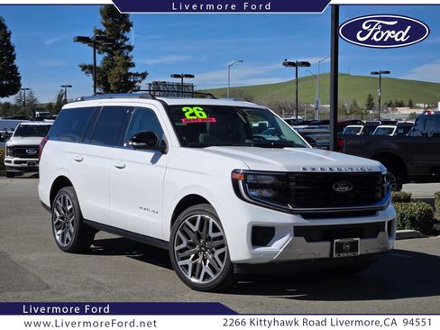 New 2026 Ford Expedition Platinum w/ Platinum Ultimate Package image 1