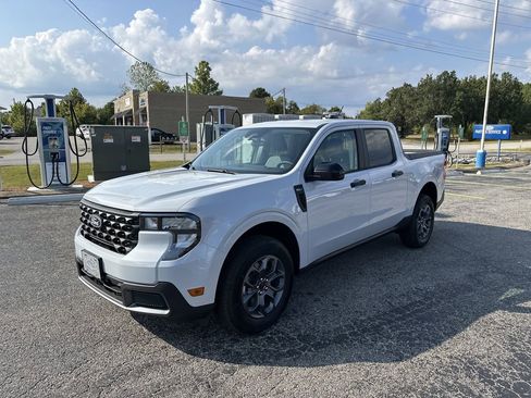 New 2025 Ford Maverick XLT w/ XLT Luxury Package image 7