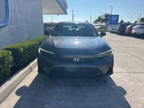 Used 2024 Honda Civic Sport image 2