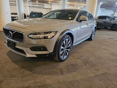 Certified 2025 Volvo V90 B6 Cross Country Plus