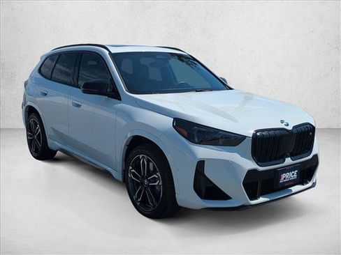 Certified 2025 BMW X1 M35i w/ Premium Package AWD/4WD image 3
