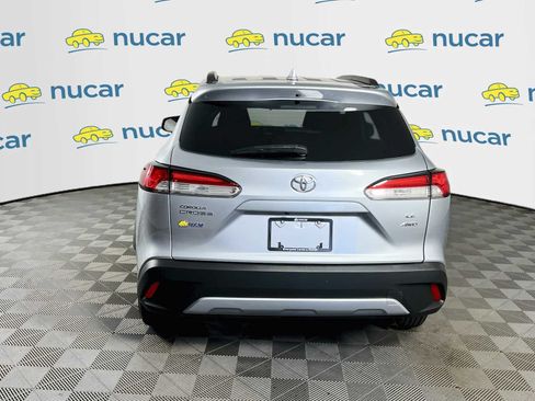 Used 2022 Toyota Corolla Cross LE w/ Moonroof Package AWD/4WD image 6