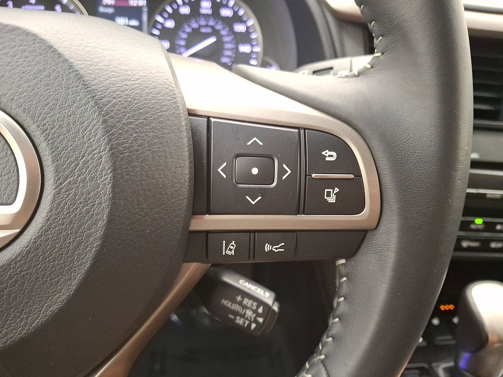 Used 2018 Lexus RX 350 AWD image 21