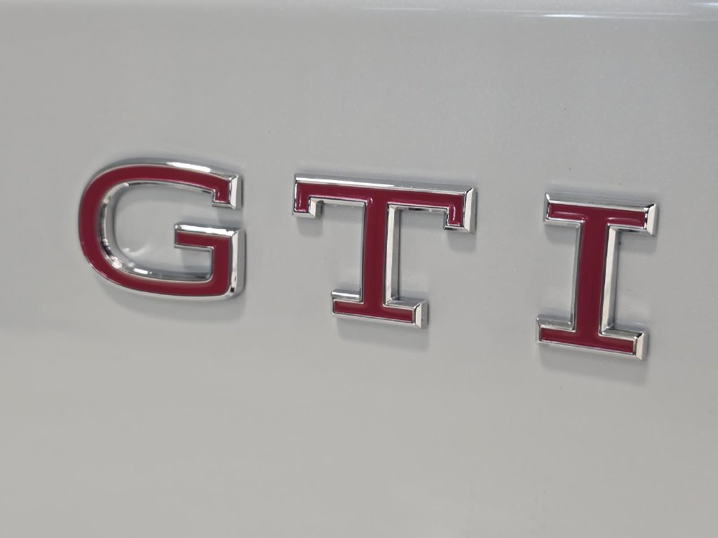 New 2026 Volkswagen GTI SE FWD image 8