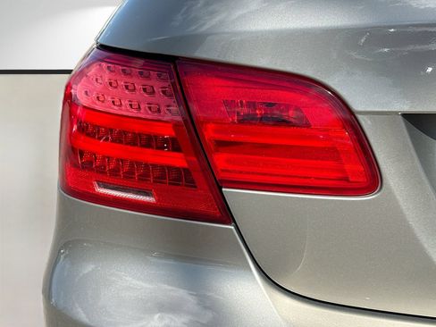 Used 2011 BMW 328i Convertible RWD image 10