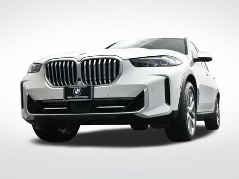 Used 2025 BMW X5 xDrive40i AWD/4WD image 31