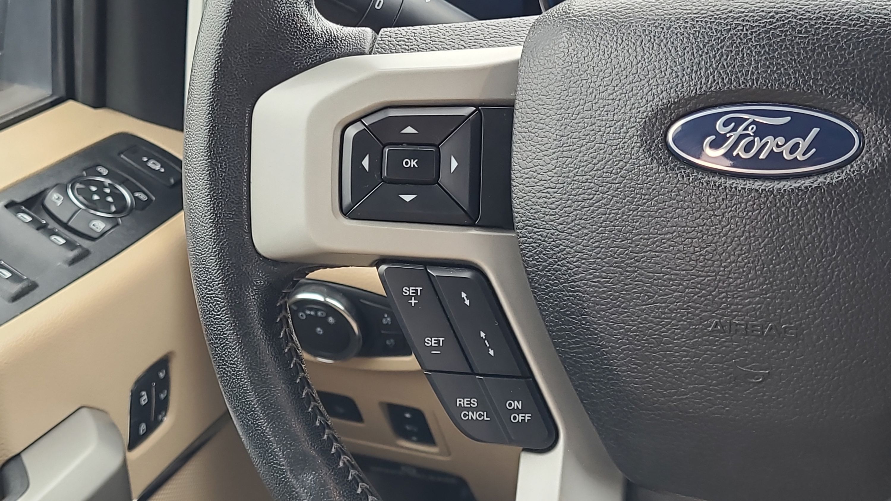 Used 2020 Ford F250 Lariat w/ Lariat Ultimate Package AWD/4WD image 14