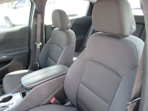 Used 2025 Chevrolet Malibu LT FWD image 18