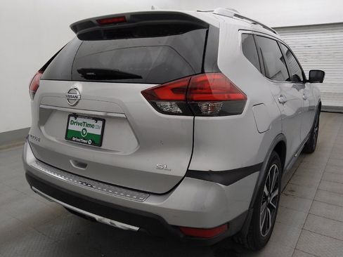 Used 2017 Nissan Rogue SL w/ SL Premium Package FWD image 9