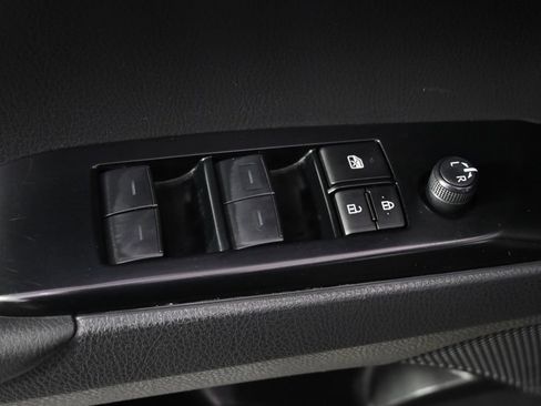 Used 2025 Toyota Camry LE w/ Convenience Package image 23