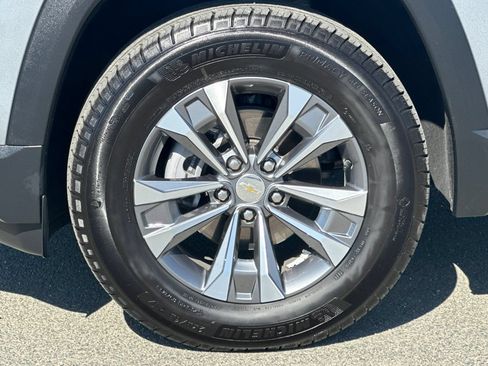 Used 2026 Chevrolet Equinox LT AWD/4WD image 26