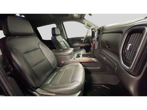 Used 2019 Chevrolet Silverado 1500 LT Trail Boss AWD/4WD image 17